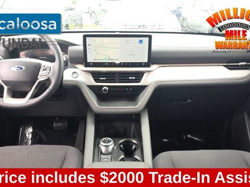 Used 2026 Ford Explorer Active RWD image 25
