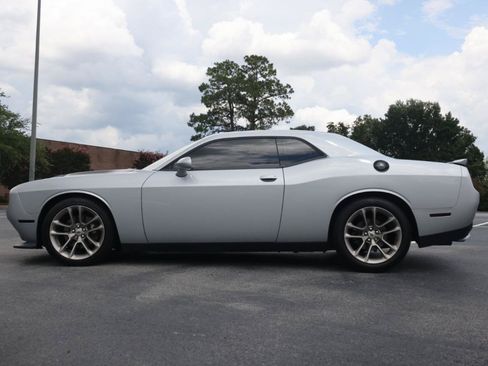 Used 2020 Dodge Challenger R/T RWD image 2