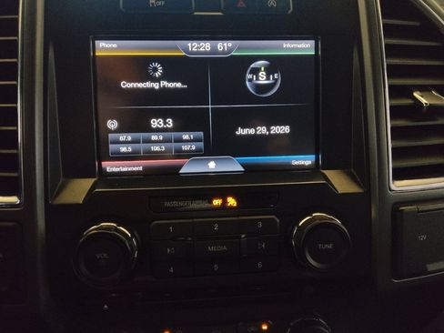 Used 2015 Ford F150 XLT w/ Equipment Group 302A Luxury RWD image 25