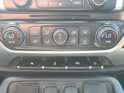 Used 2014 GMC Sierra 1500 SLT w/ Suspension Package, Off-Road image 30