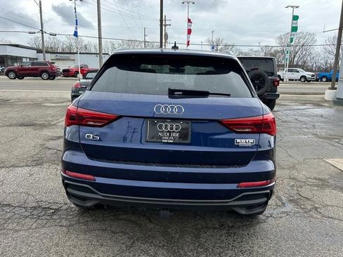 Used 2024 Audi Q3 2.0T Premium w/ Convenience Package image 4