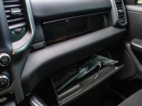 Used 2024 RAM 1500 Big Horn AWD/4WD image 18