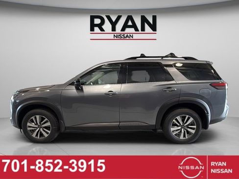 New 2026 Nissan Pathfinder SL AWD/4WD image 14