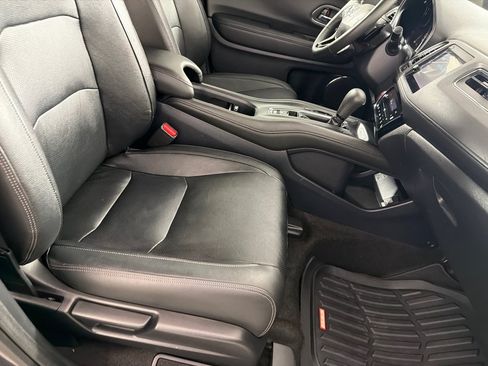 Used 2021 Honda HR-V EX-L image 24