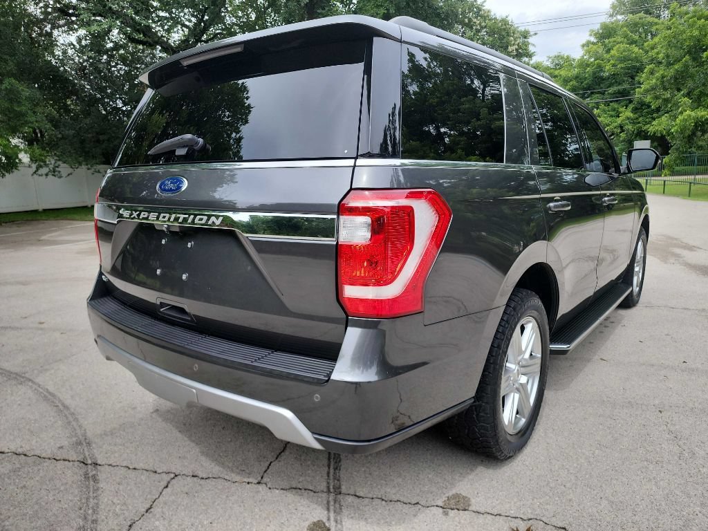 Used 2019 Ford Expedition XLT w/ Equipment Group 202A RWD image 10