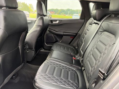 Used 2024 Ford Escape Platinum w/ Premium Technology Package AWD/4WD image 29