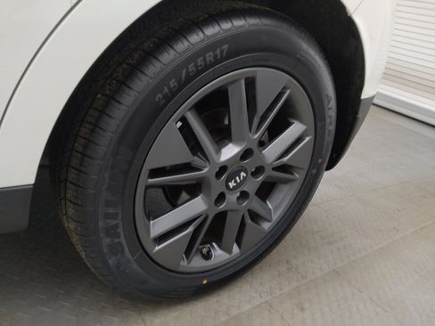 Used 2021 Kia Soul EX FWD image 31