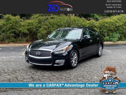 Used 2017 INFINITI Q70 3.7