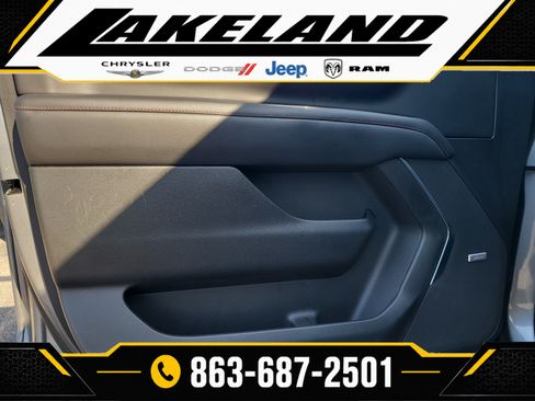 Used 2022 Chevrolet Tahoe RST w/ Luxury Package RWD image 16
