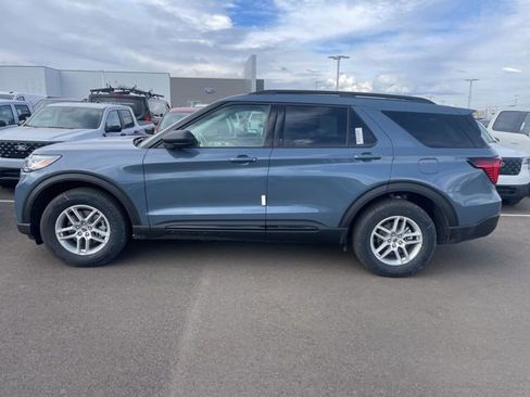 New 2026 Ford Explorer Active image 3