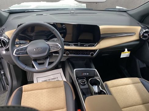 New 2026 Chevrolet Equinox ACTIV w/ Convenience Package III image 10