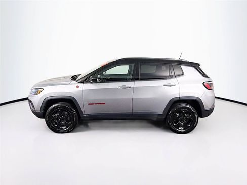 Used 2023 Jeep Compass Trailhawk w/ Sun and Sound Group AWD/4WD image 8