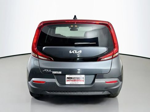Used 2022 Kia Soul LX FWD image 6