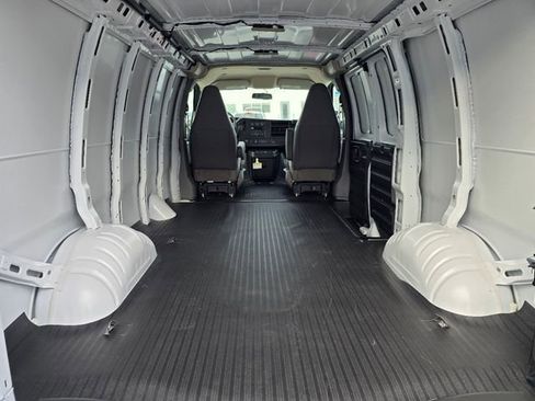 New 2025 Chevrolet Express 2500 w/ Driver Convenience Package image 6