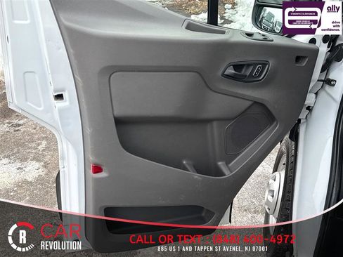 Used 2023 Ford Transit 250 148 High Roof AWD image 20