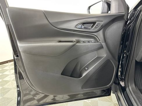 Used 2024 Chevrolet Equinox LT AWD/4WD image 15