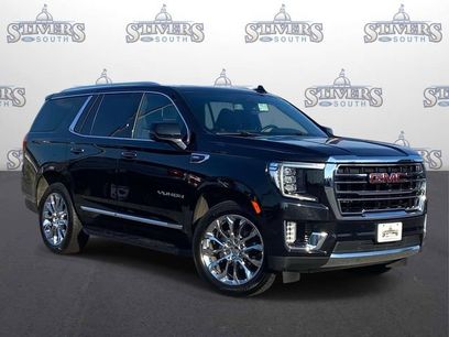 Used 2022 GMC Yukon SLT w/ SLT Premium Package