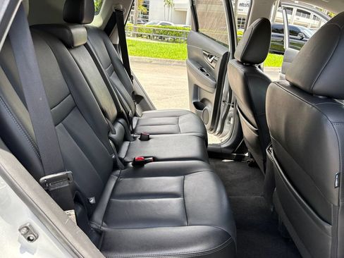 Used 2018 Nissan Rogue SL AWD/4WD image 18
