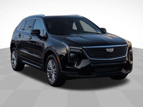 New 2025 Cadillac XT4 Premium Luxury image 3