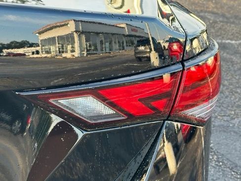 Used 2023 Nissan Sentra S FWD image 13