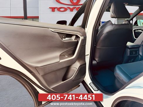 Used 2023 Toyota RAV4 XSE AWD/4WD image 29