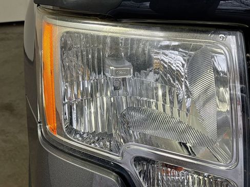 Used 2014 Ford F150 XLT w/ Equipment Group 302A Luxury image 34