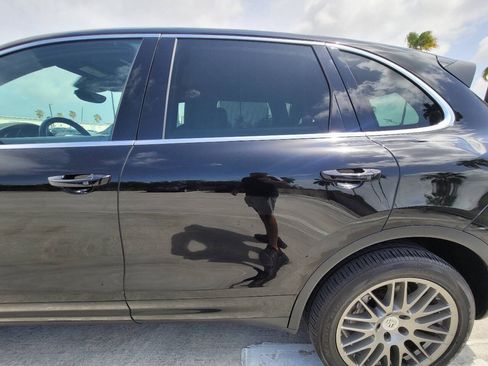 Used 2016 Porsche Cayenne S w/ Premium Plus Package AWD/4WD image 43