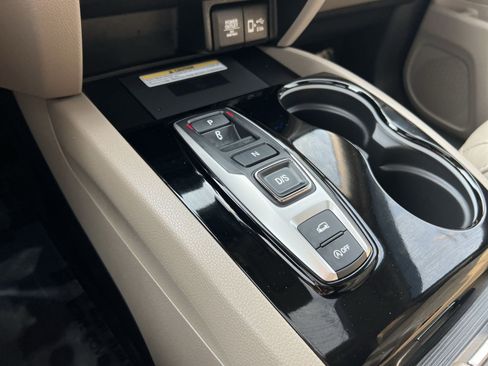 Used 2019 Honda Pilot Elite image 22