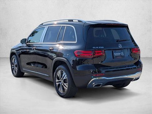 New 2026 Mercedes-Benz GLB 250 image 8