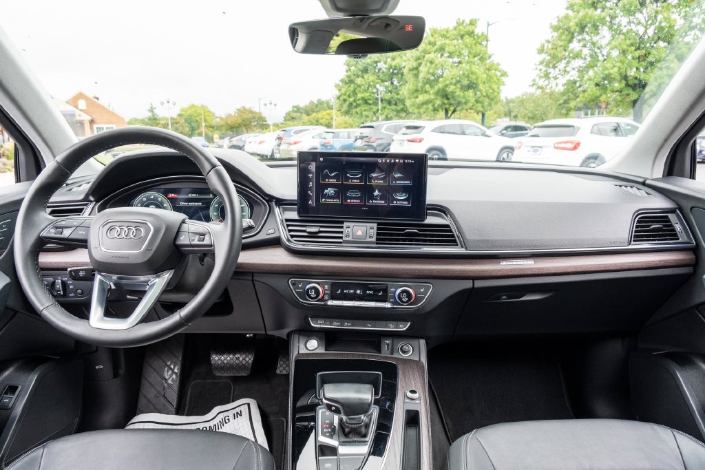Used 2021 Audi Q5 2.0T Premium Plus w/ Premium Plus Package AWD/4WD image 15
