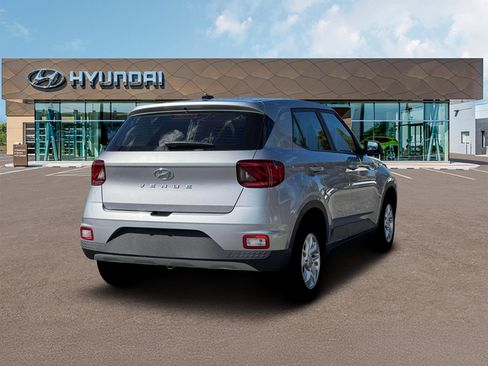 New 2026 Hyundai Venue SE image 7