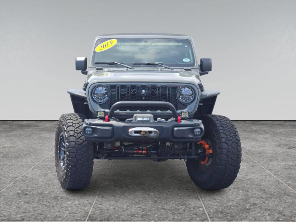 Used 2019 Jeep Wrangler Sport AWD/4WD image 2
