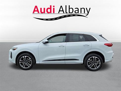 Used 2025 Audi Q5 Premium Plus image 7