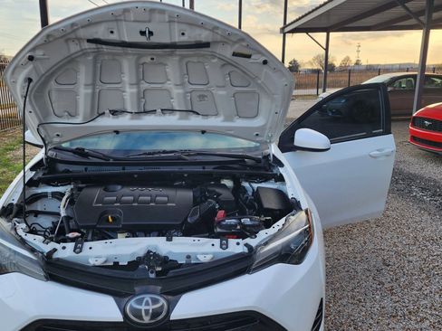 Used 2019 Toyota Corolla LE image 30