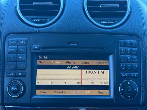 Used 2012 Mercedes-Benz GL 450 4MATIC image 21