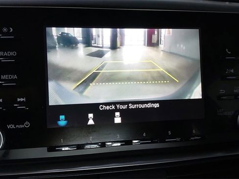 Used 2019 Honda Accord Hybrid image 23