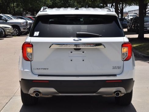 Certified 2023 Ford Explorer Limited AWD/4WD image 9