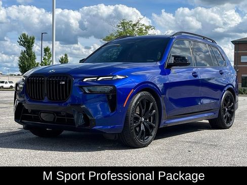 Used 2025 BMW X7 M60i AWD/4WD image 3