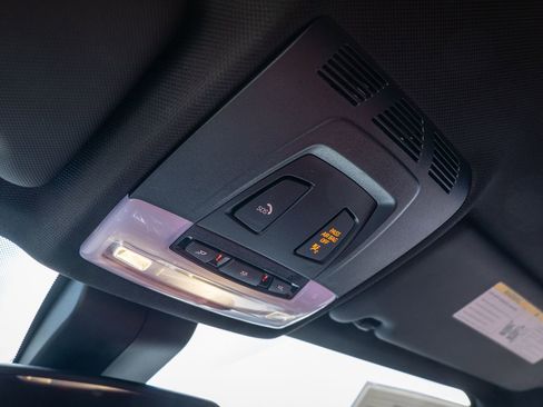 Used 2018 BMW M3 Base image 51