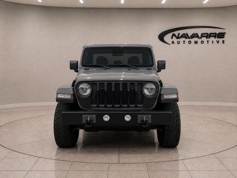 Used 2021 Jeep Gladiator Sport AWD/4WD image 2