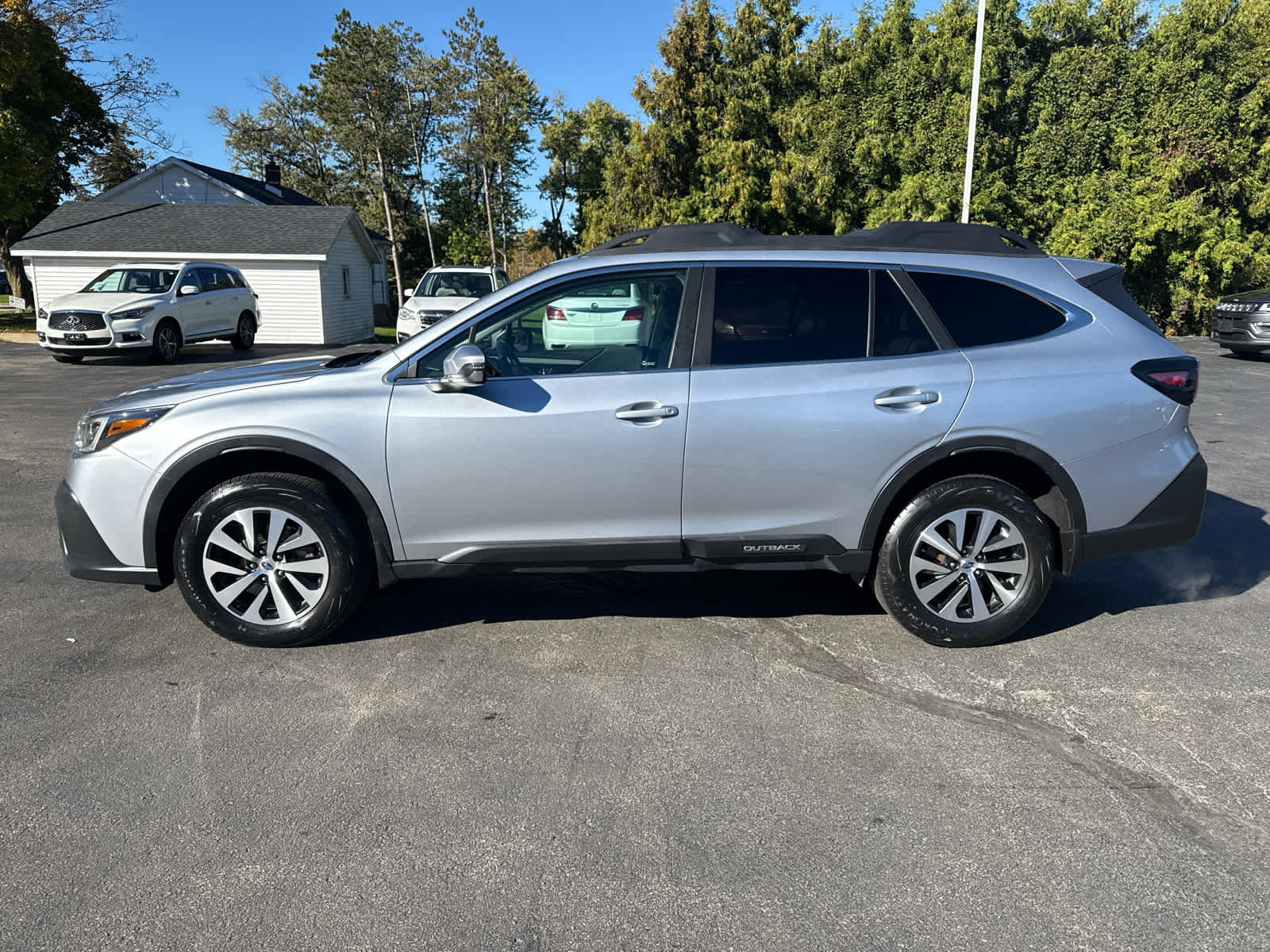 Used 2021 Subaru Outback Premium AWD/4WD image 6