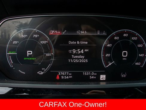Used 2022 Audi e-tron Premium Plus w/ Premium Plus Package image 20