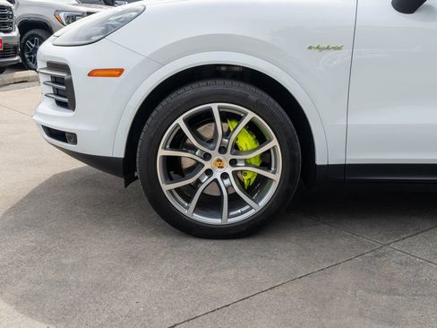 Used 2019 Porsche Cayenne E-Hybrid AWD/4WD image 30