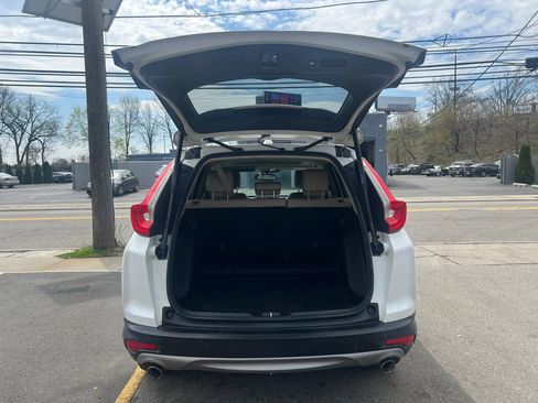 Used 2019 Honda CR-V Touring image 9
