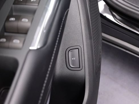 New 2026 Chevrolet Traverse LT w/ Sun and Wheel Package FWD image 50