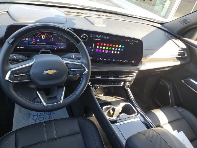 Used 2025 Chevrolet Traverse High Country FWD image 10