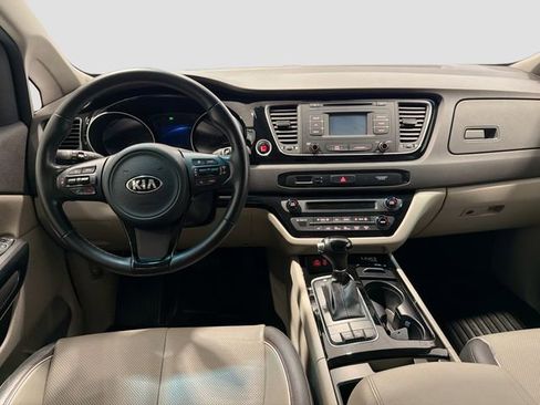 Used 2015 Kia Sedona EX image 20