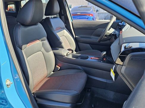 New 2026 Nissan Kicks SR image 15