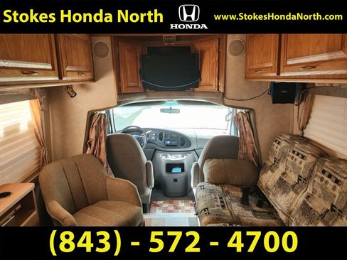 Used 2002 Ford E-350 and Econoline 350 Super Duty image 8