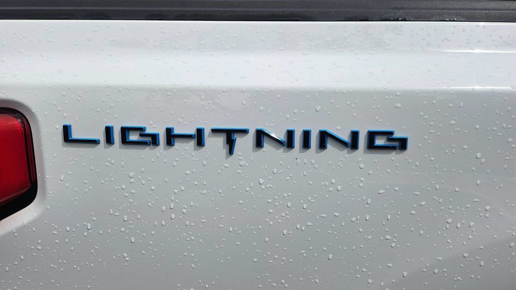 Used 2024 Ford F150 Lightning Flash AWD/4WD image 17